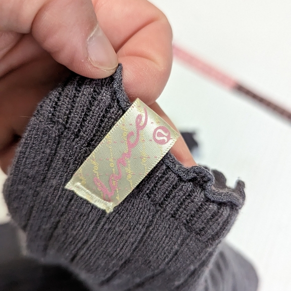 Vintage Lululemon Leg Warmers - Picture 3 of 4
